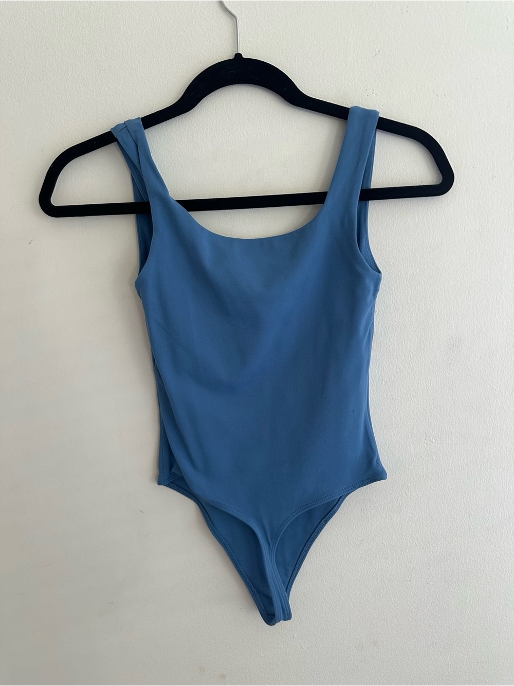 Aritzia Babaton square neck tank top contour bodysuit